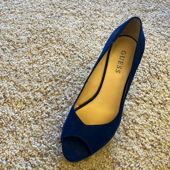 Guess Royal blue platform heels worn 3 times - Picture 8 of 9
